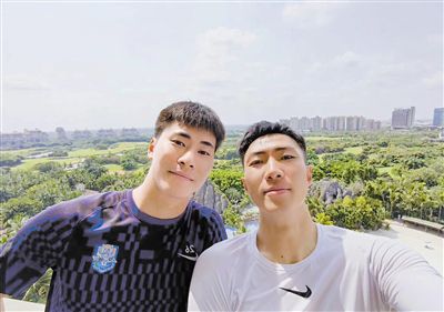 久久精品一区四区